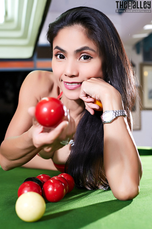 leah-08-028