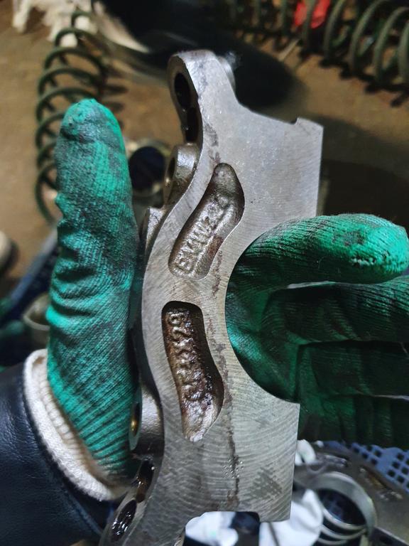 Кронштейн опоры двигателя