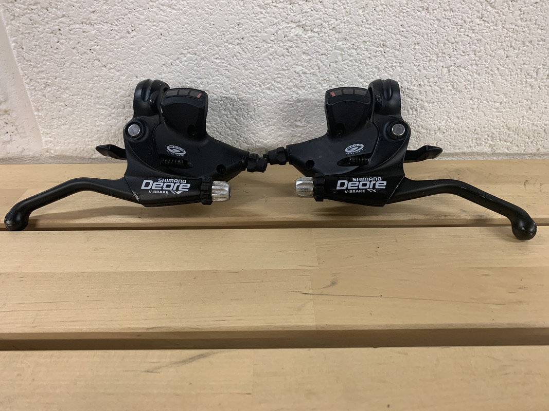 53D54520-150C-4A0B-9506-9BF06DBC6F92