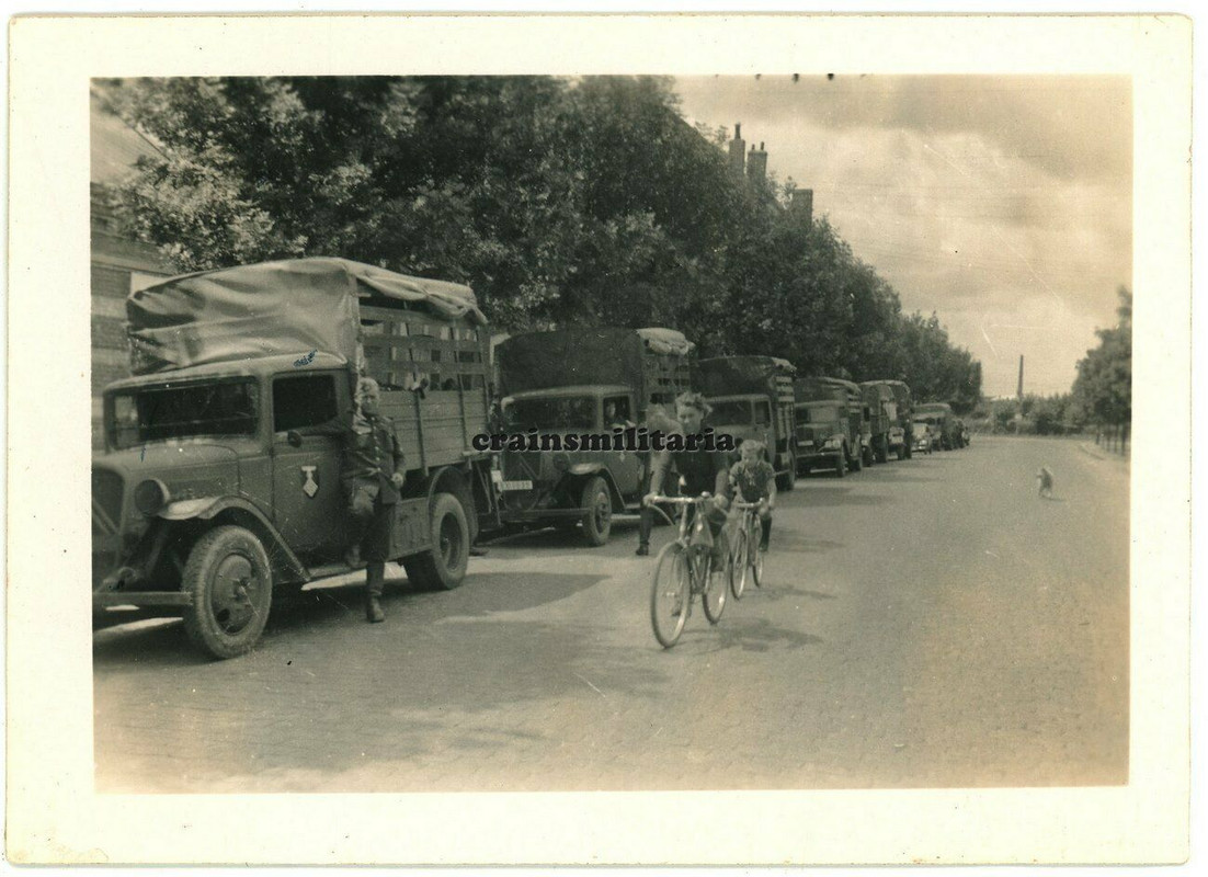 Orig. Foto franz. Beute Lkw Citroën mit RAD Wappen in Frankreich 1940