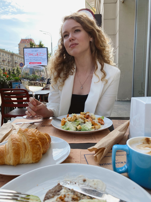 74976681-8E6B-41E9-9A24-12E7332083FB