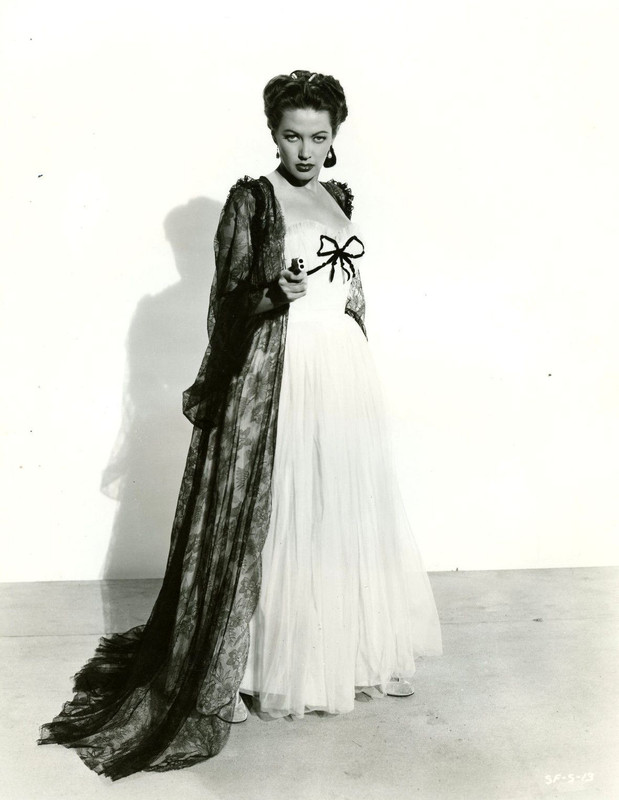 Yvonne_De_Carlo_c73