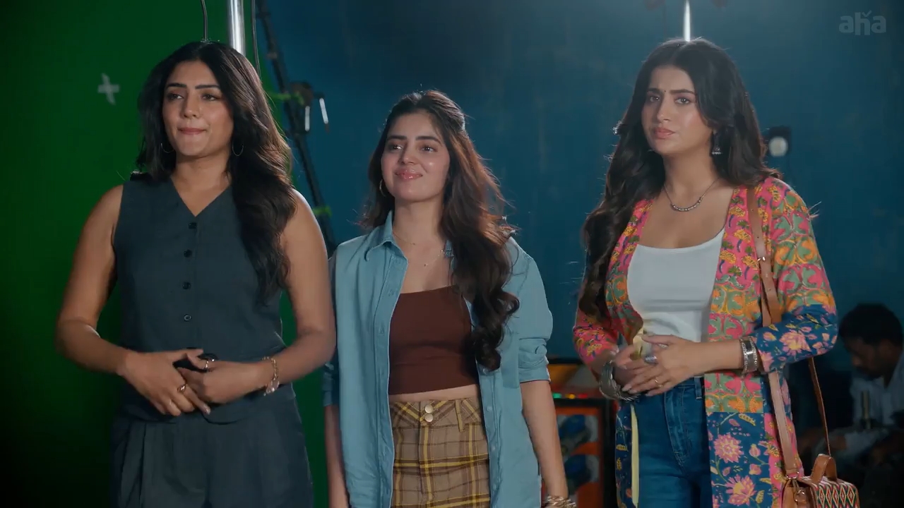 3 Roses (2025) Season 2 [Tamil + Telugu] WebRip 480p, 720p ESub - Complete Screenshot