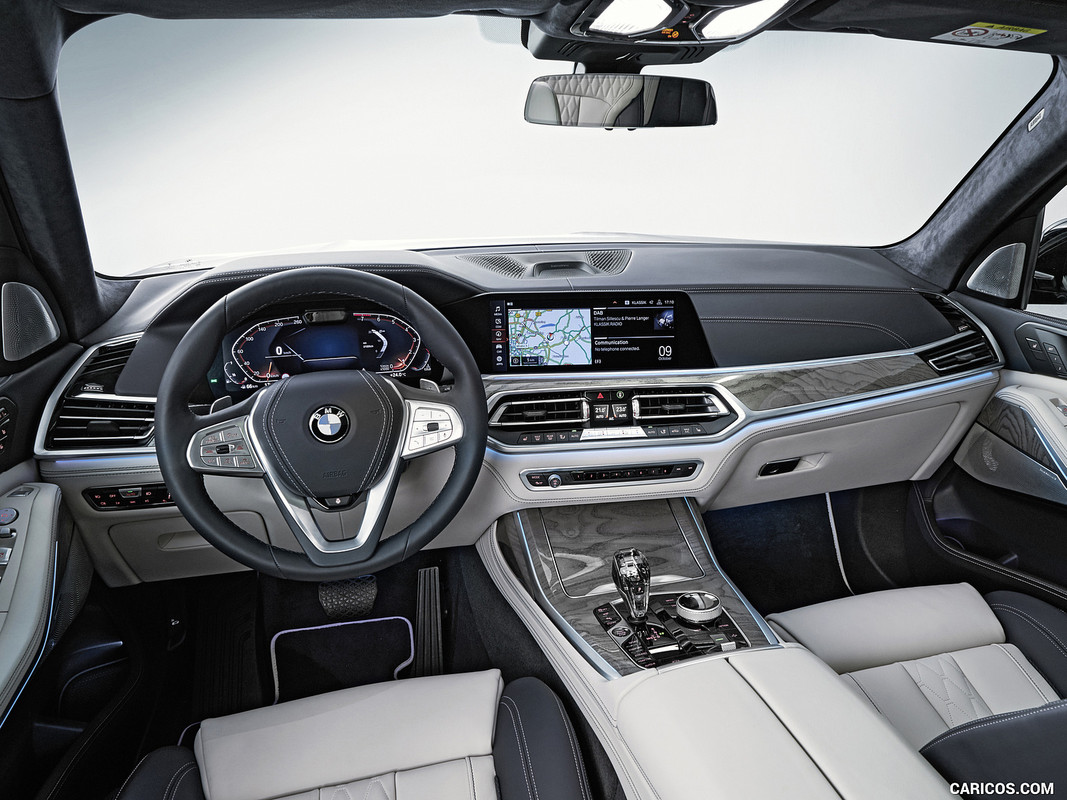 2019-bmw-x7-62-1600x1200.jpg