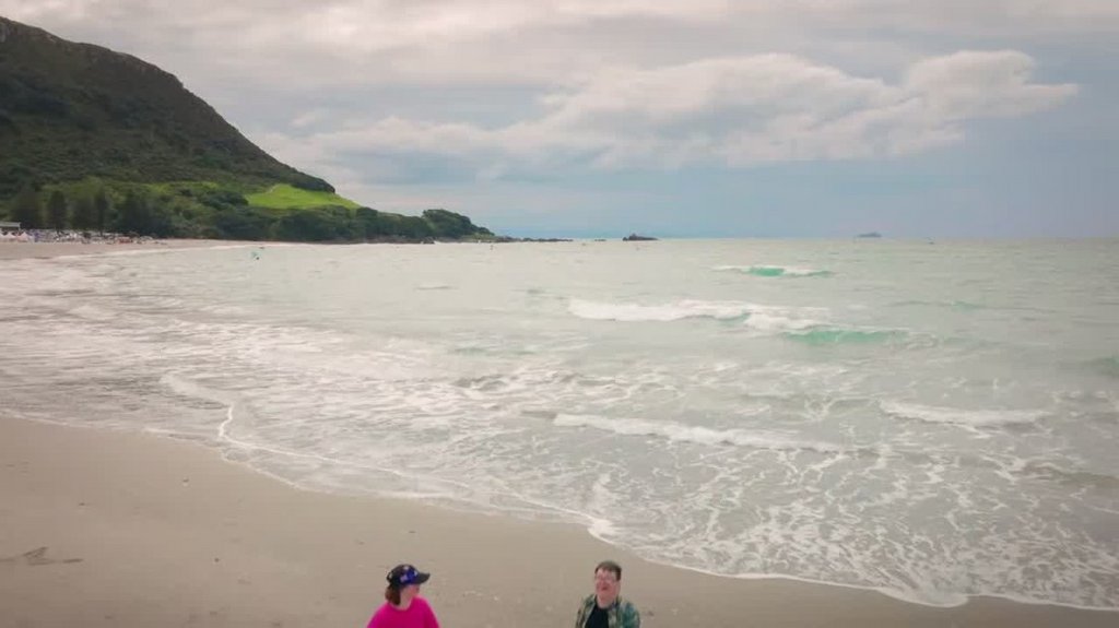 [Image: ovh266cncp6e.jpg]