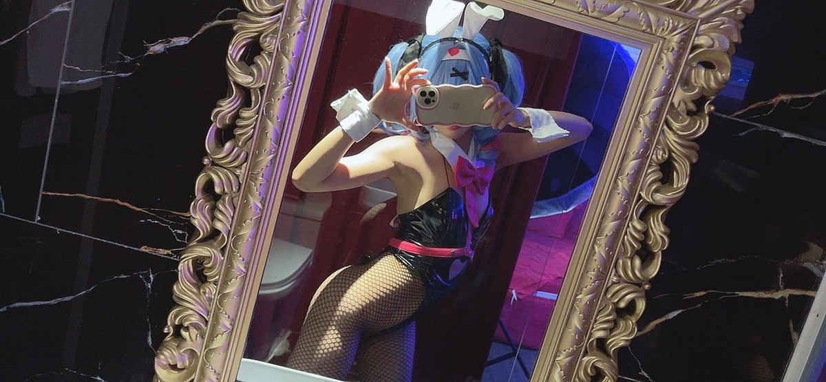 PoppaChan Miku Rabbit Hole Cosplay Pack – 168 Photos 18 Videos 1.28GB插图5
