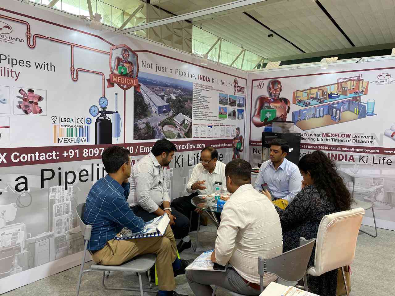 Mexflow Team with attendees at India Health Event 2024
