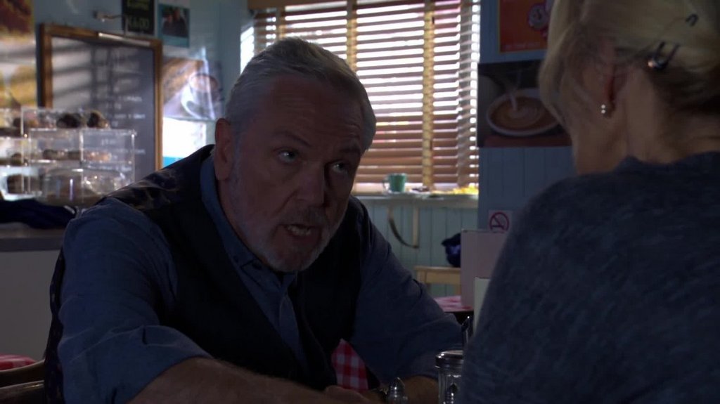 [Image: vwrk0w5l98vt.jpg]