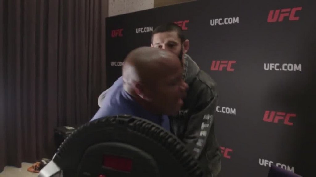 [Image: 2xgp5p0cy3sj.jpg]