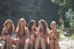 [Image: th-894443840-2-123-576lo.jpg]