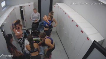 [Image: Voyeur22035112034.jpg]