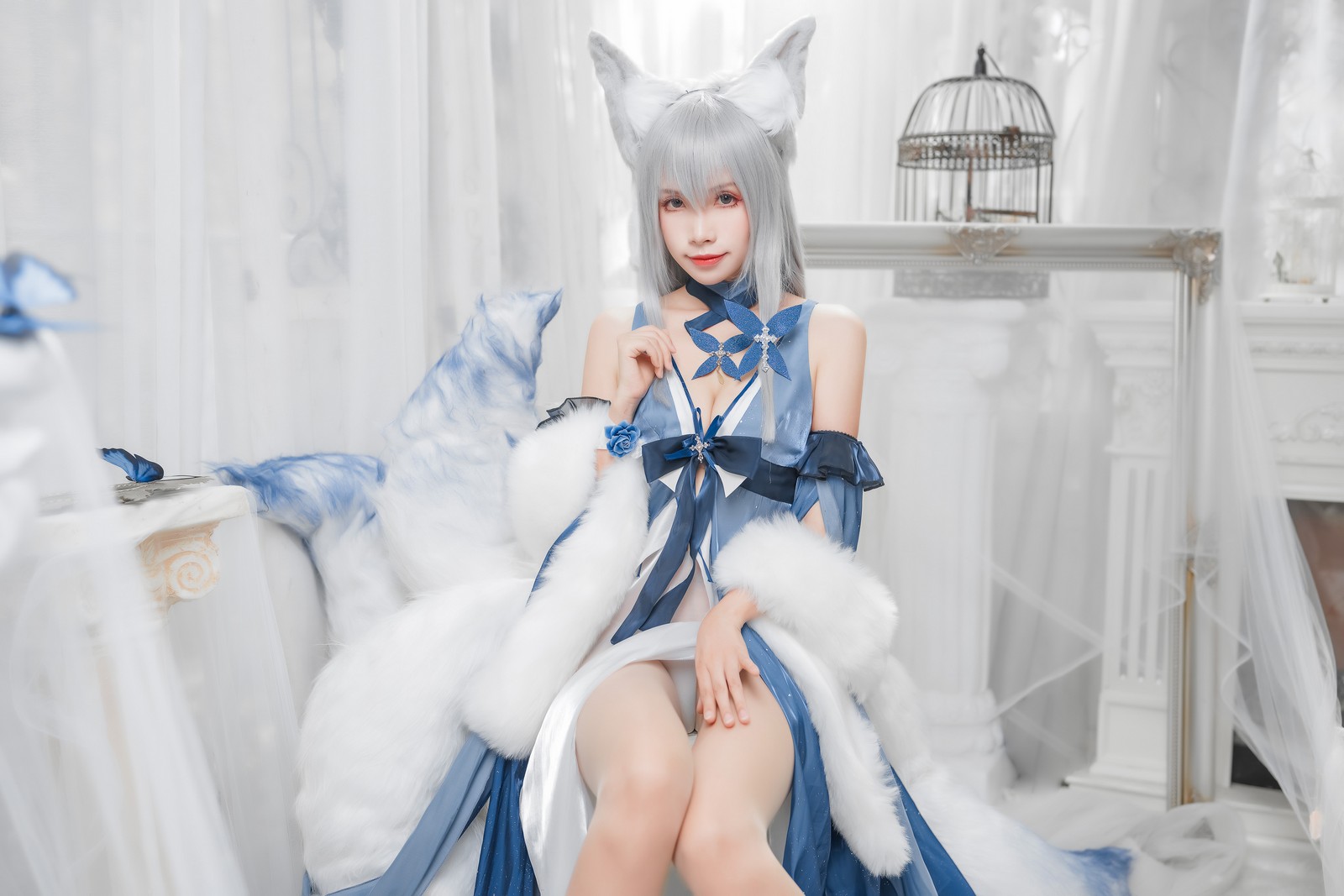 Neko-薇薇 信浓礼服 Cosplay 写真｜优雅风高清图集（30P｜74MB）插图1