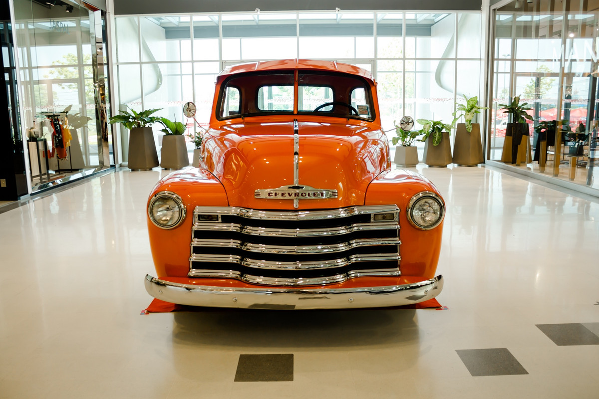 orangechevrolet.jpg