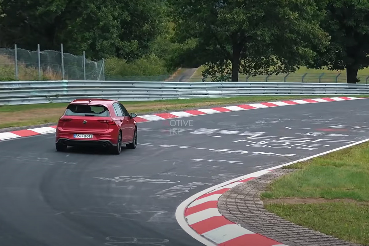 9941993B-F8AF-4408-A371-803CAC82347E