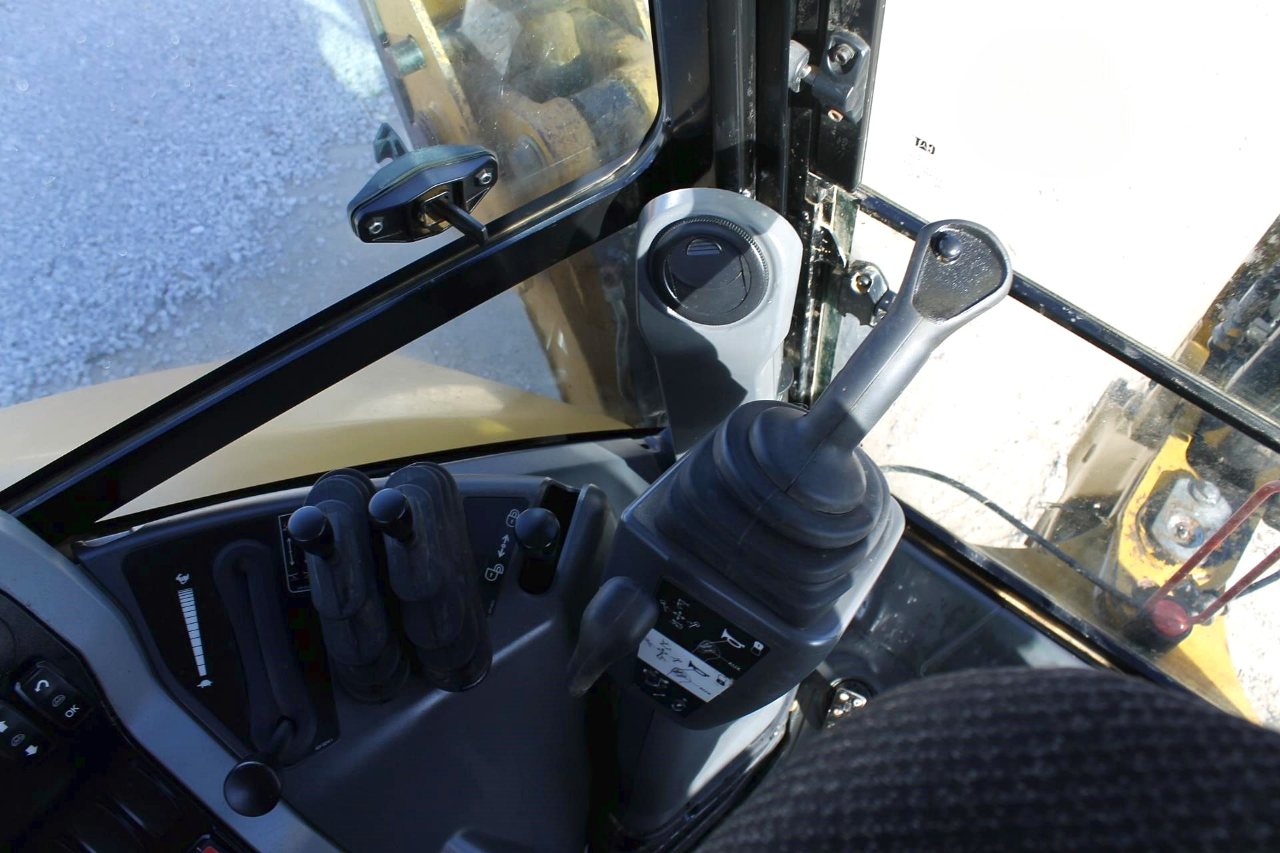 Vehicle thumbnail 21