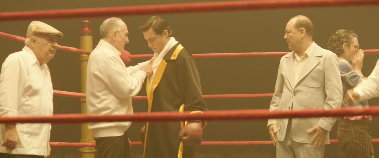 Hands of Stone (2016).mkv_002936.566