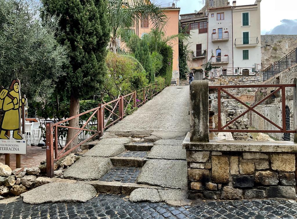 Жаркий сентябрь на побережье Тирренского моря. Жаркий сентябрь на побережье Тирренского моря.