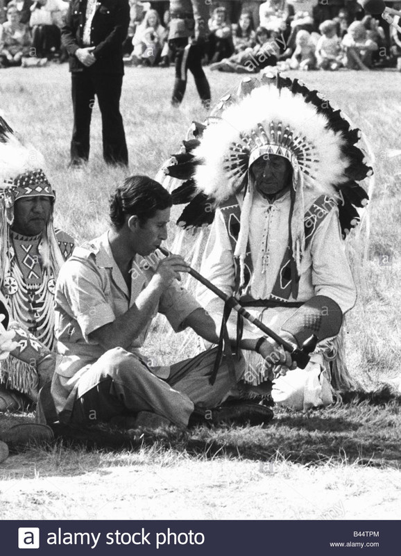 prince-charles-attending-a-blackfoot-indian-ceremony-at-calgary-canada-B44TPM