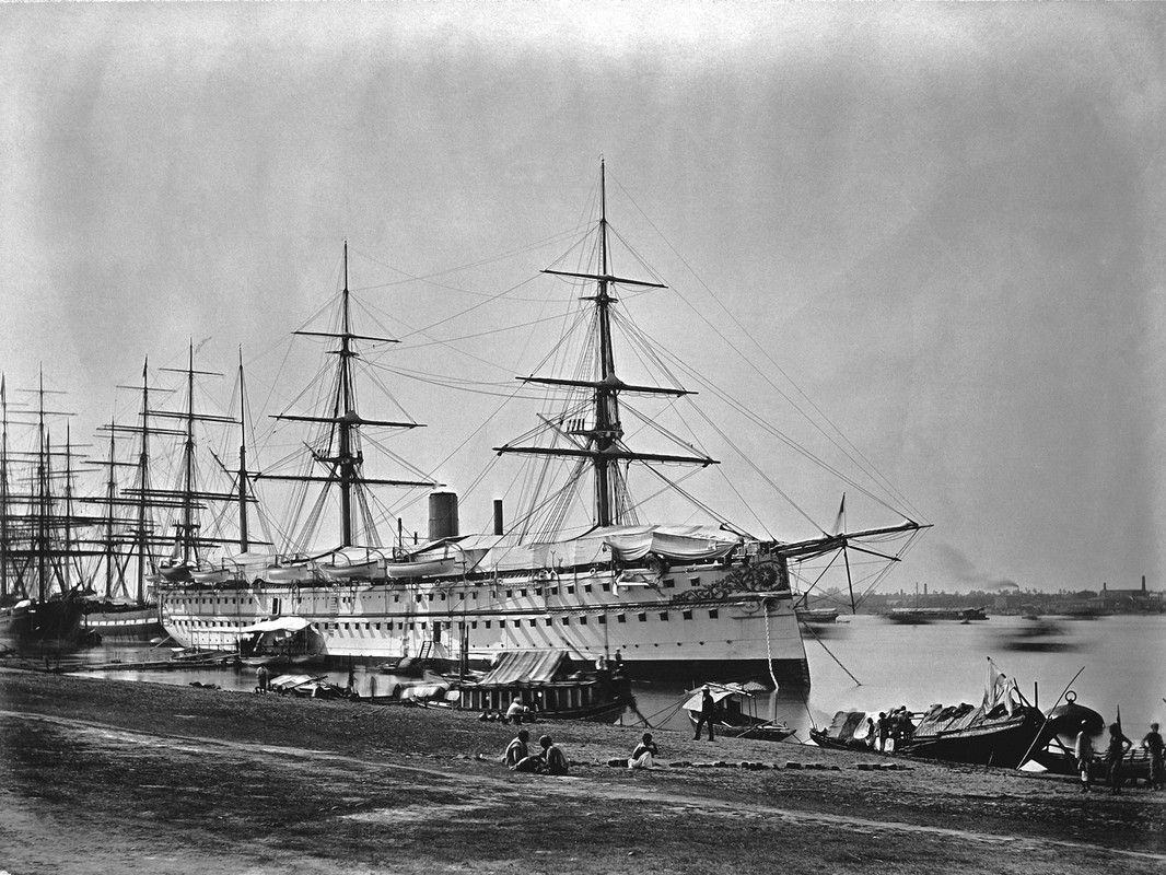 HMS Serapis в Калькутте