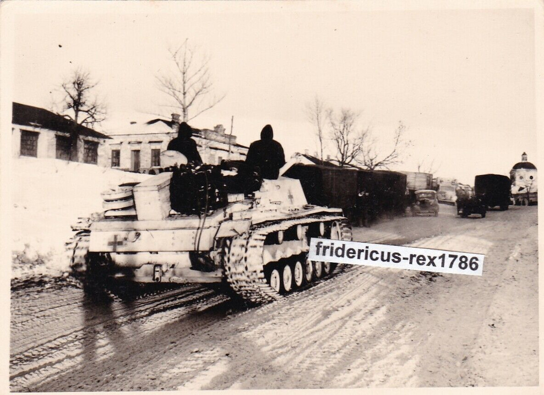 Foto WH Panzer Tank StuG Panzerjäger Jagdpanzer Ostketten Frontf