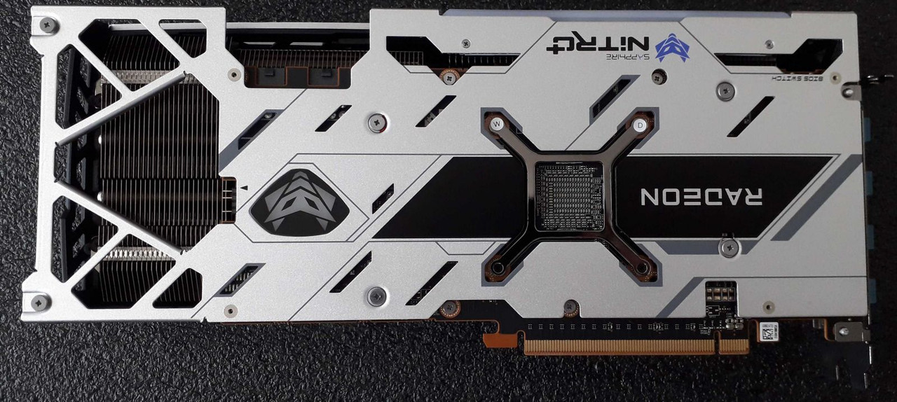 Sapphire RX 6700 XT Nitro  (02)