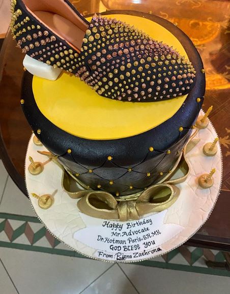 Kue ultah Hotman Paris