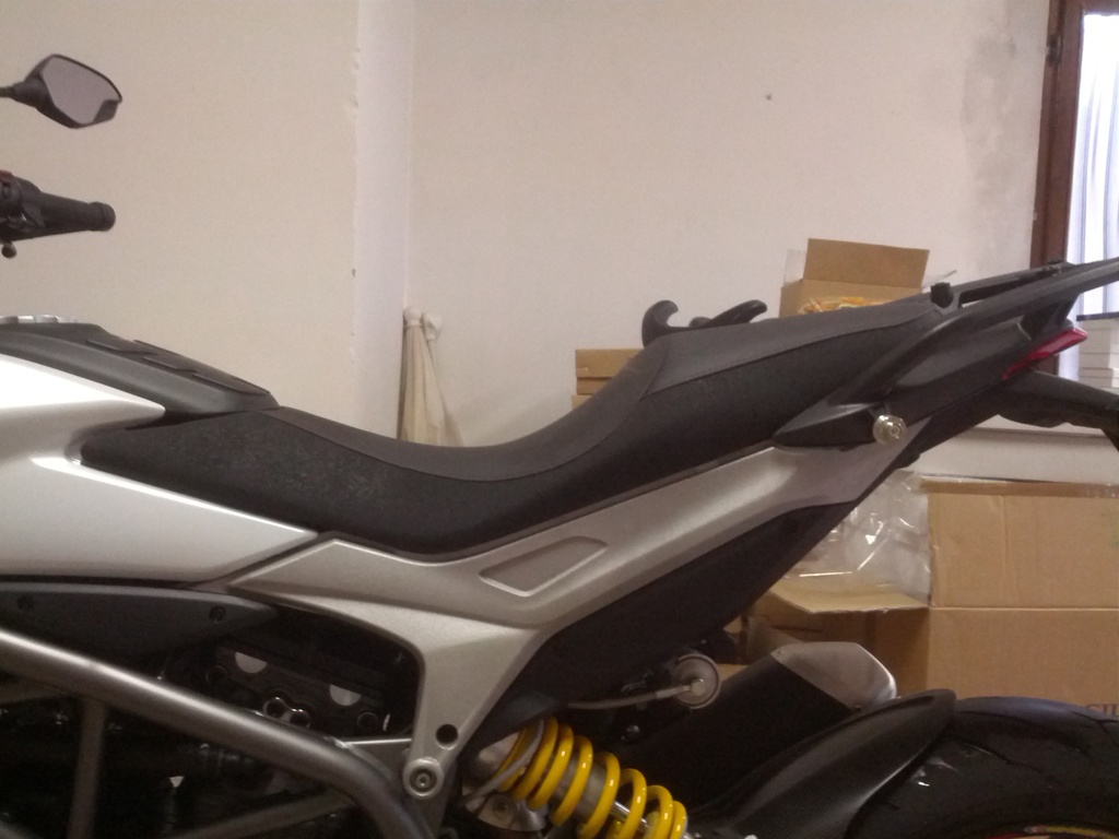 sella hyperstrada standard