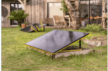 panneau solaire posé au sol