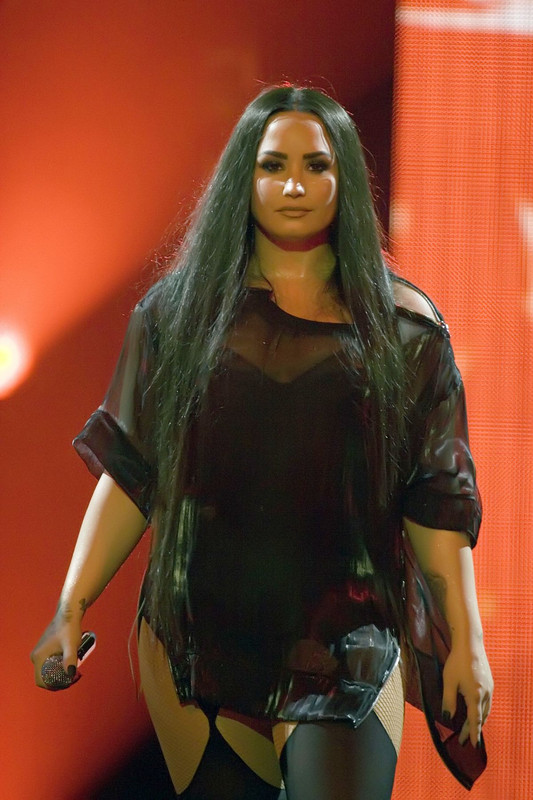 demi-lovato-performs-at-sse-hydro-arena-in-glasgow-06-13-2018-6