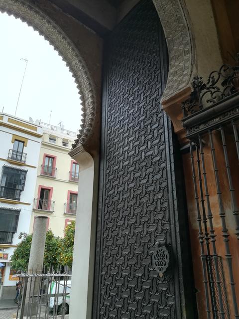 Día Dos: Sevilla Monumental y Triana. - Sevilla, bajo la lluvia de otoño (6)