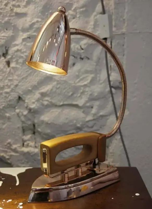 lamp-vintage-iron.webp