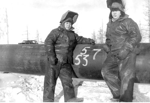 1969-10 Сварщики на газопроводе Мессояха - Норил