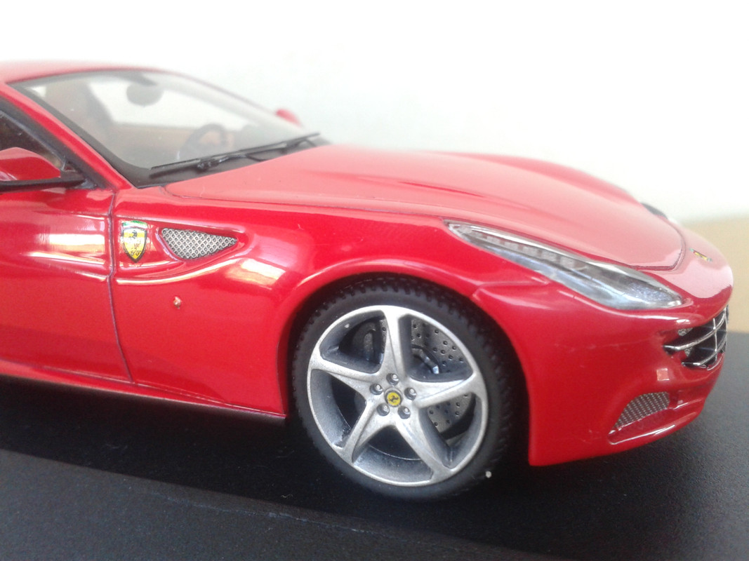 2011 Ferrari FF (Hot Wheels Elite) (8)
