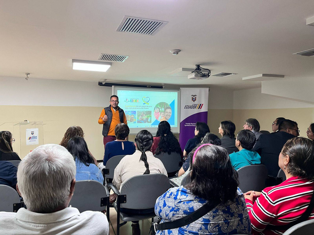 Miembros de la fundación en acción comunitaria