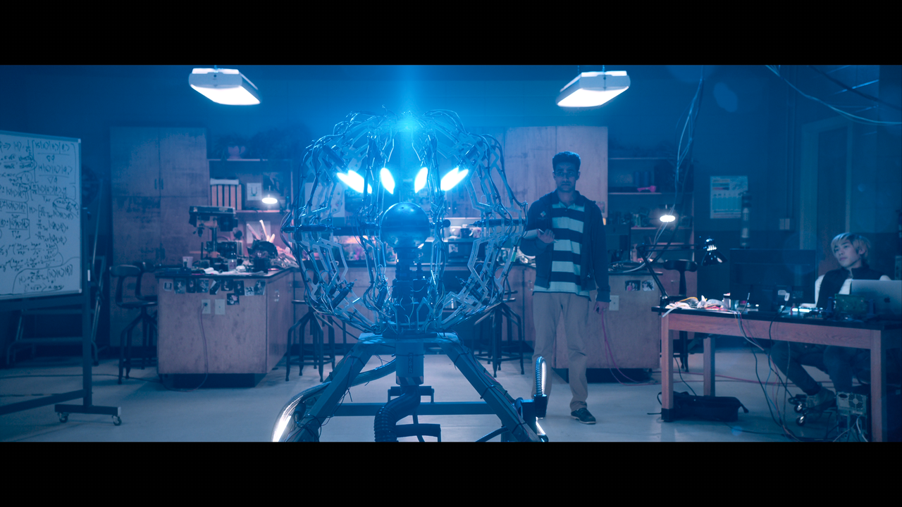 Happy.Death.Day.2U.2019.2160p.UHD.BDRemux.DTS-HD.MA.HDR.DoVi.Hybrid.P8.by.DVT.mkv_snapshot_01.00.57_