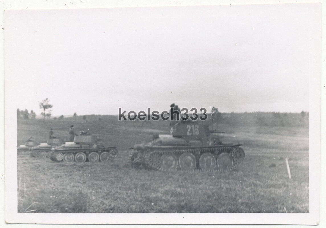 Foto Praga TNH Panzer beim Schießen auf TrÜbPl ! PzKpfw. 38(t) 7. Panzer Div. !