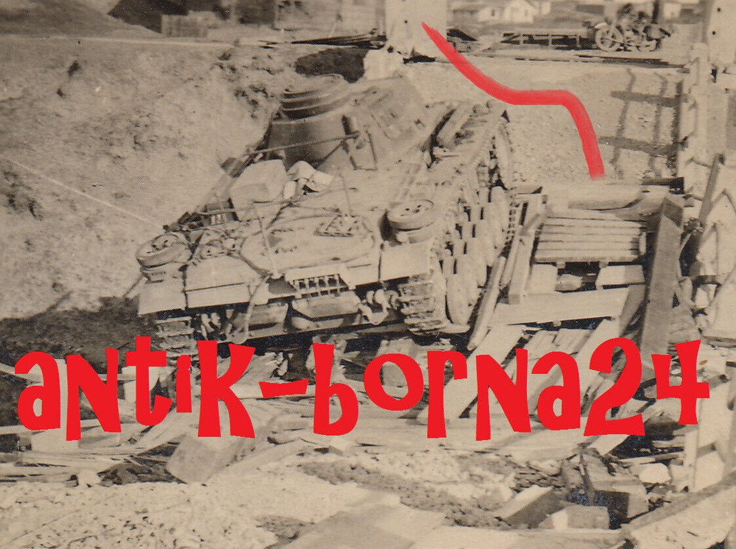 Foto WH - Flak Flakartillerie 2. PD Panzer Tank Brücke Kampf Griechenland -36