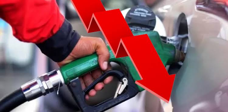 Govt reduces petrol by Rs6 per litre, high-speed diesel by Rs6.8