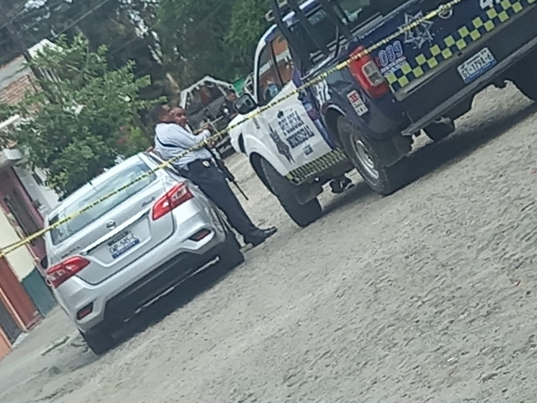 Detienen a un hombre que asesinó a su suegra y la enterró en la sala de su casa