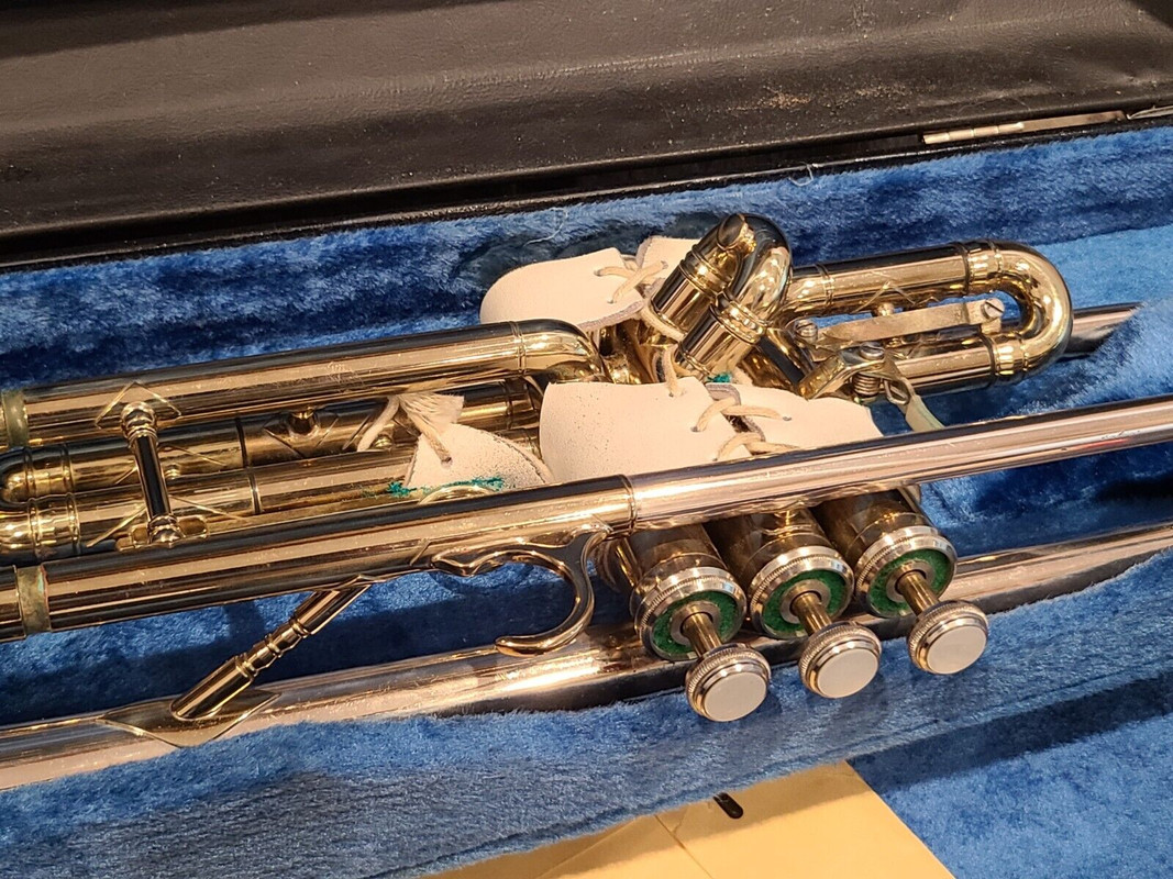 King 1965 Super 20 Silvertone Trumpet DB sn 414124 (1)