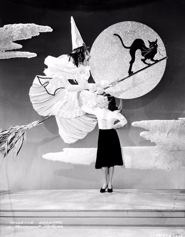paulette_goddard_mc89