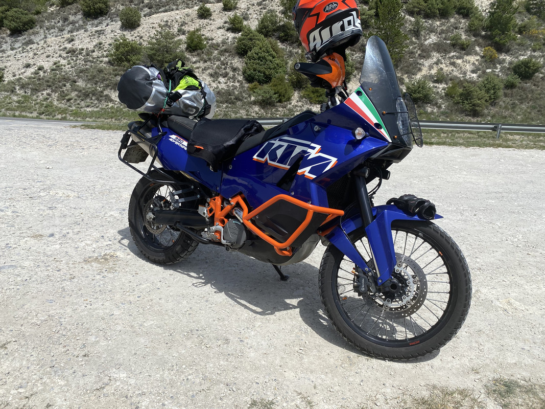 D3CE4D4B-5DDE-4A55-A15B-AB42C7306489