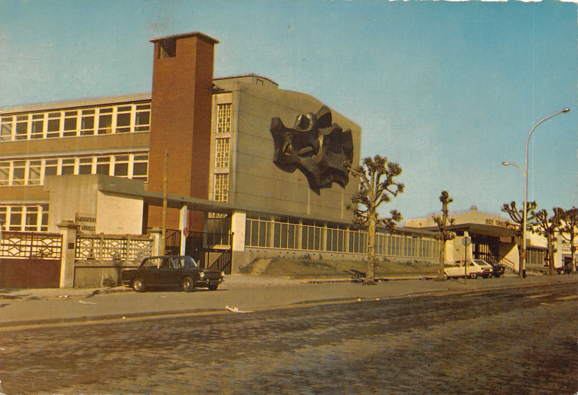 Collége d' enseignement