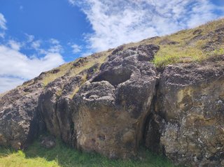 Poike:Ahu Kiri Reva-Papa u'i hetu'u-Ana o Keke-Té Ahu Moai Tea-Maunga - Isla de Pascua - Chile (31)