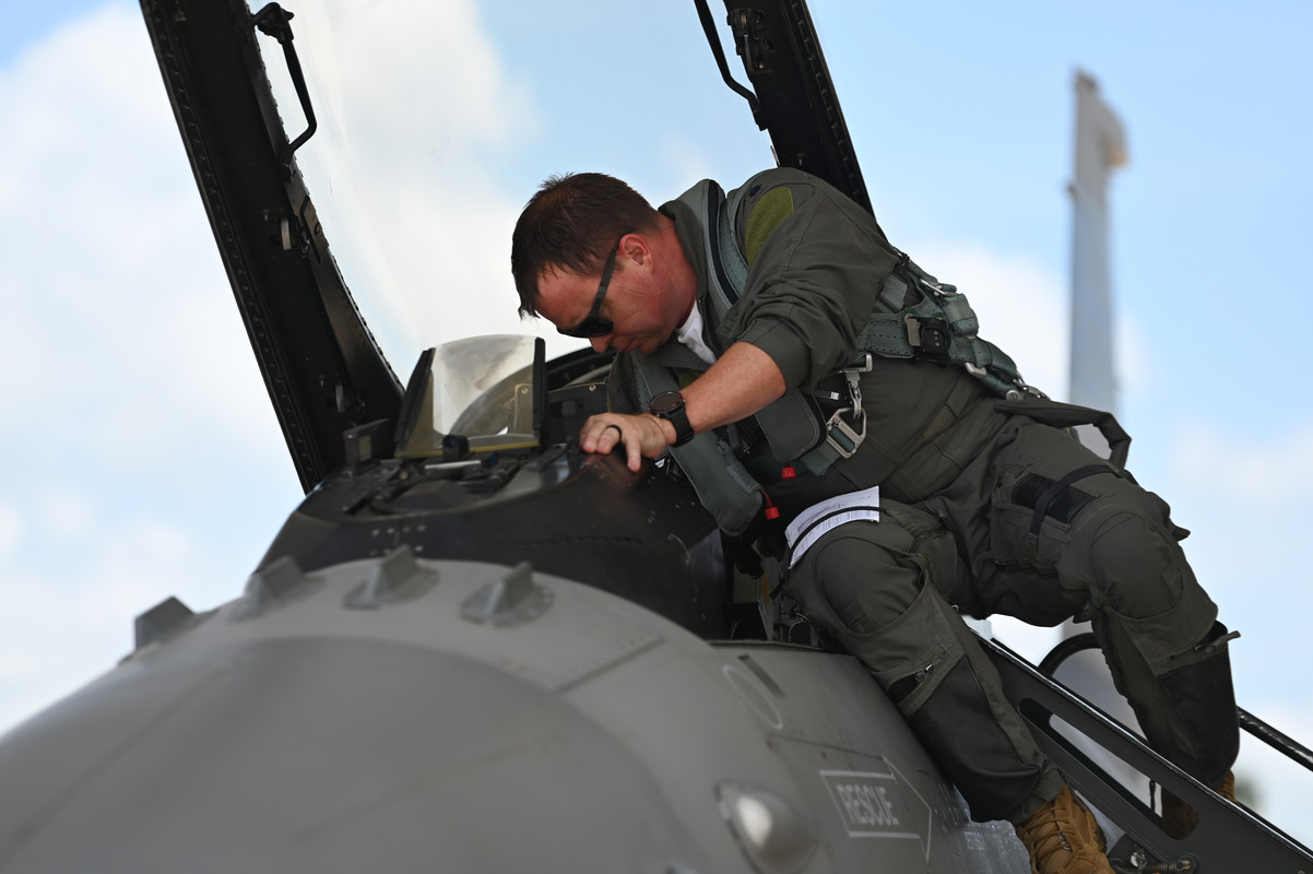 FAC RELAMPAGO 7B (4)