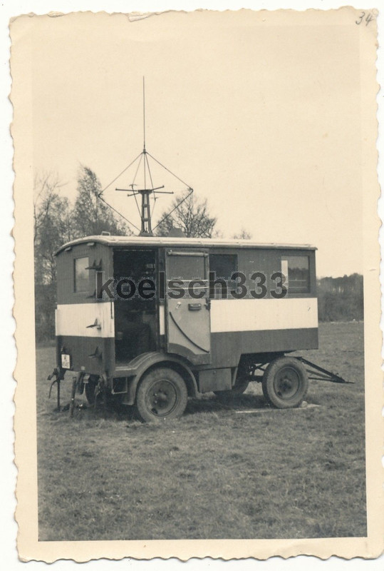 Foto Flugplatz Achmer Bramsche Peilfunk Anhänger