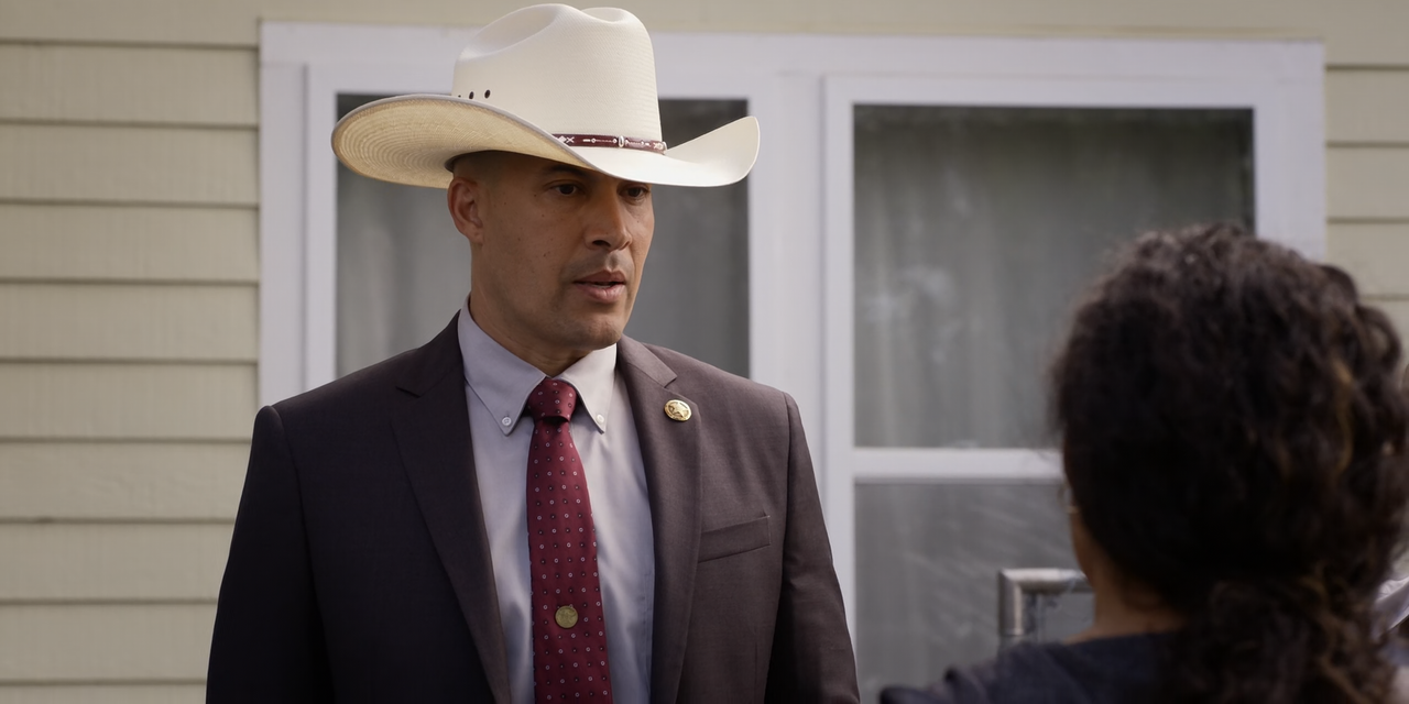 Walker.S01E14.Mehar's.Jacket.1080p.10bit.AMZN.WEB-DL.DDP5.1.HEVC-Vyndros.mkv_snapshot_15.05_[2021.09