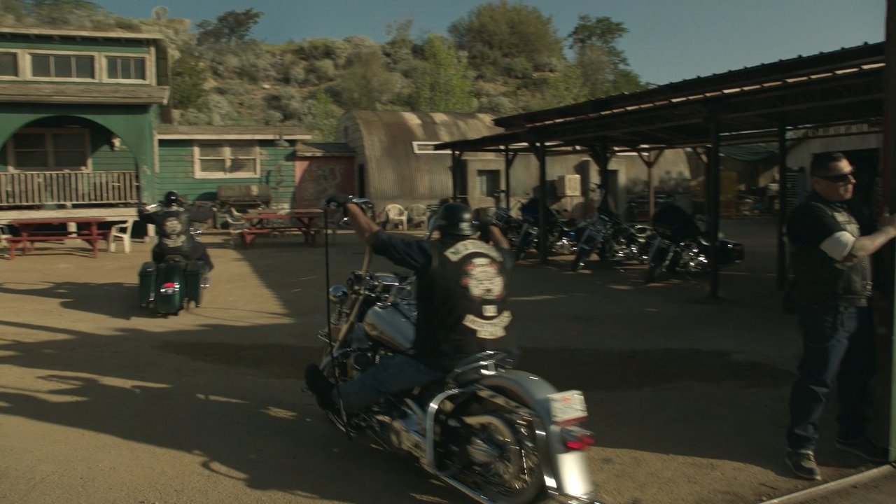 Mayans.M.C.1x01.Perro.Oc.ITA.ENG.1080p.AMZN.WEB-DLMux.H.264-Morp