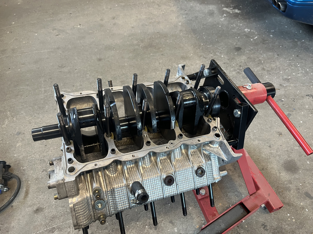 65FBDB5C-64A0-4E62-9D64-F6B3FBDD5D6C