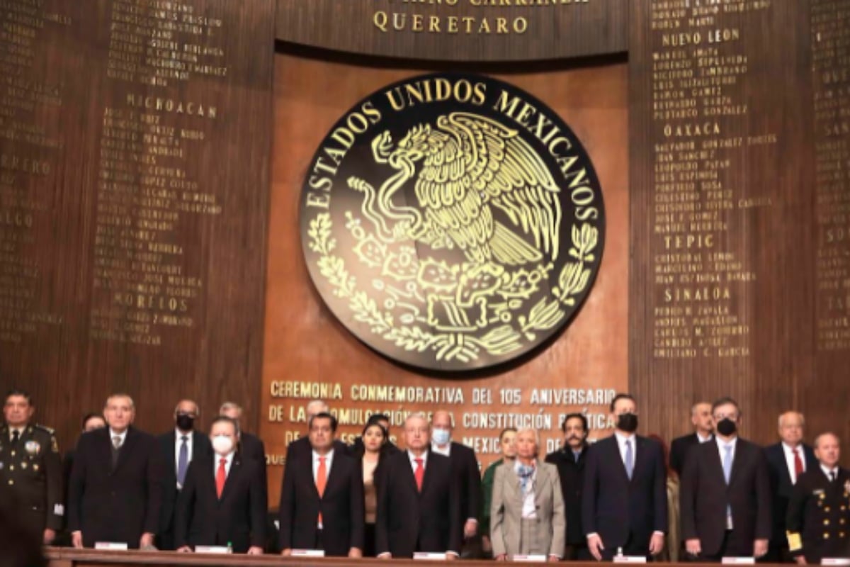 AMLO pide reformar la Constitución para crear un nuevo órgano electoral